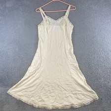 Vintage Wonder Maid Non Cling Slip Adjustable Strap Ivory Size 33 2955 Retro