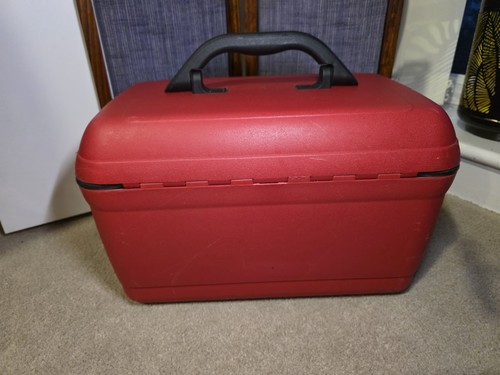 Vintage Carlton Hard Vanity Case - Rosso - Specchio vassoio serratura combinazione - come nuovo - Foto 9 di 11