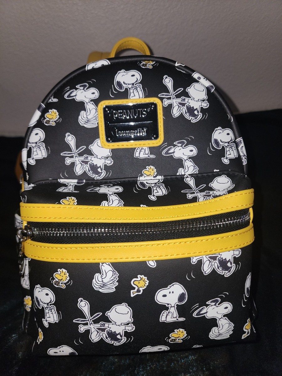 Loungefly Peanuts Snoopy Woodstock Charlie Brown Mini  display picture 1