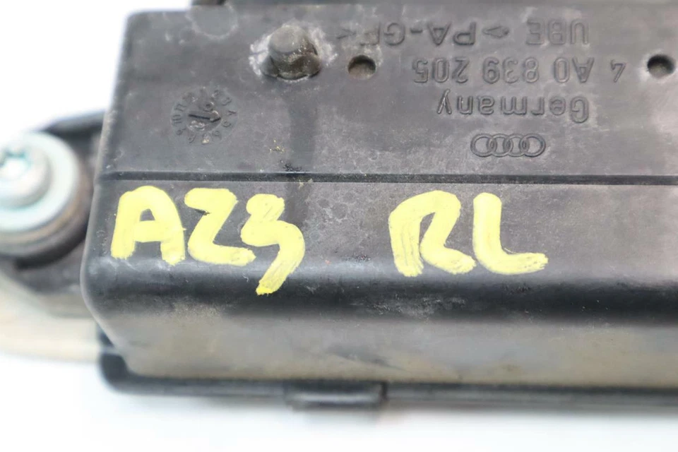 Оригинальная задняя левая ручка внешней двери со стороны водителя для Audi A4 A4 Quattro A8 1996-1999 годов выпуска - Изображение 4 из 4