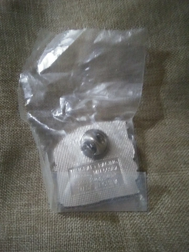 НОВЫЙ НЕРАСПАКОВАННЫЙ NASCAR ГОНКИ STEVE PARK #1 MONTE CARLO КОЛЛЕКЦИОНЕР ШЛЯПА ЛАЦКАН ЗНАЧОК/2 ФЛАГ БУЛАВКИ - Изображение 3 из 4