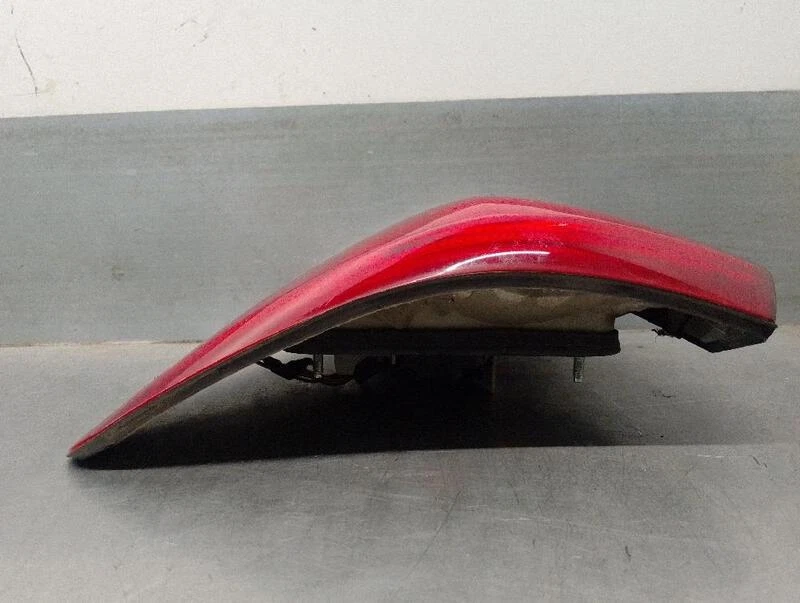 1223166 piloto trasero izquierdo para OPEL OMEGA B 2.5 24V DTI CAT (Y 25 5086795 - Imagen 4 de 4