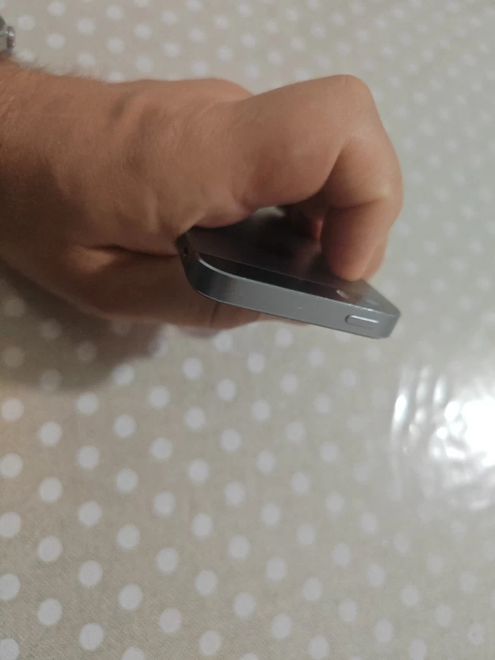 Apple iPhone 5s A1457 16gb Grigio Siderale Space Gray 3640 LEGGERE DESCRIZIONE - Immagine 4 di 4