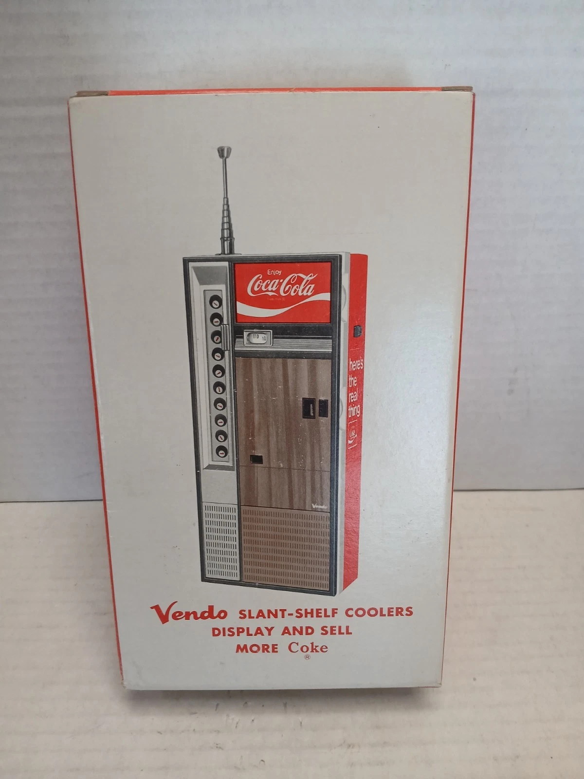 Coke Vendo Cooler Portable AM/FM Radio Jack Russell NOS