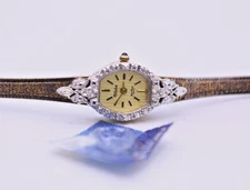 Ladies Dufonte by Lucien Piccard diamond bezel gold tone wrist watch NOS