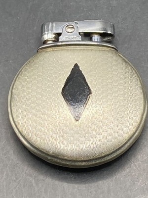Vintage Ronson ''Rondette'' Chome & Black Round Pocket Lighter with Black Diamond