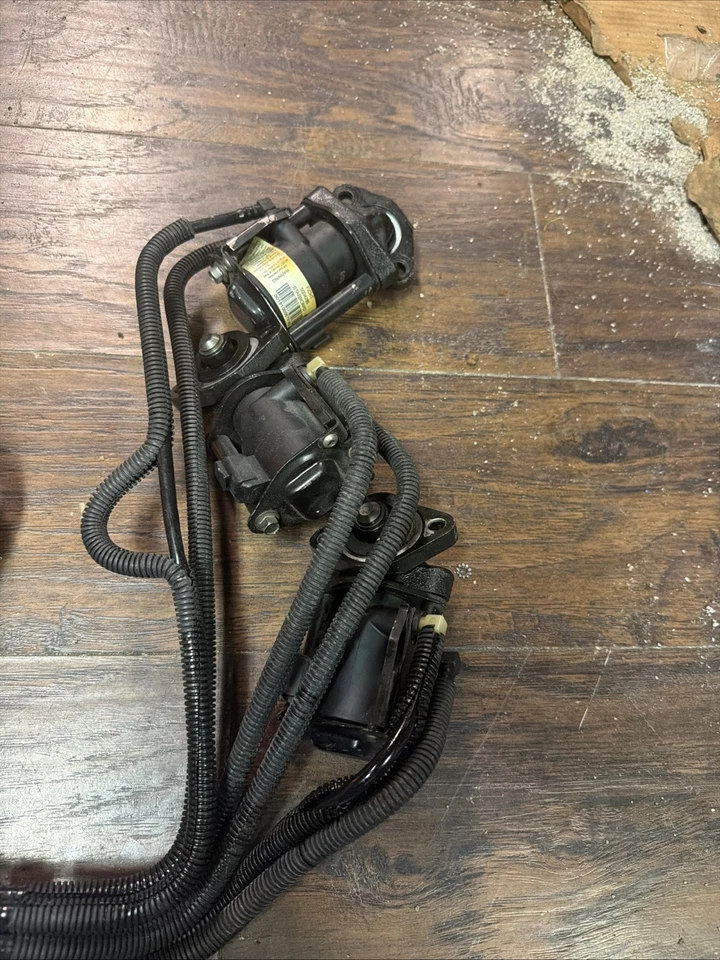 Fuel Injector Set For Evinrude Johnson FICHT 200 225 HP 5004285-5004284 2000+ - Image 2 of 4