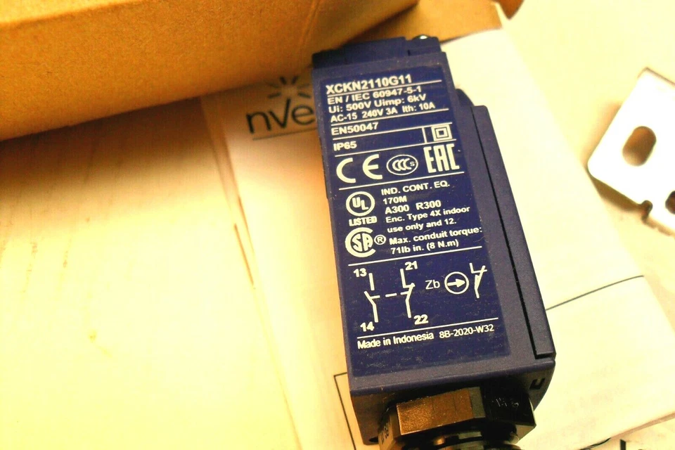 Interruptor de puerta de luz Hoffman LDSWITCH - 19278 nuevo en caja Foto 3 de 4