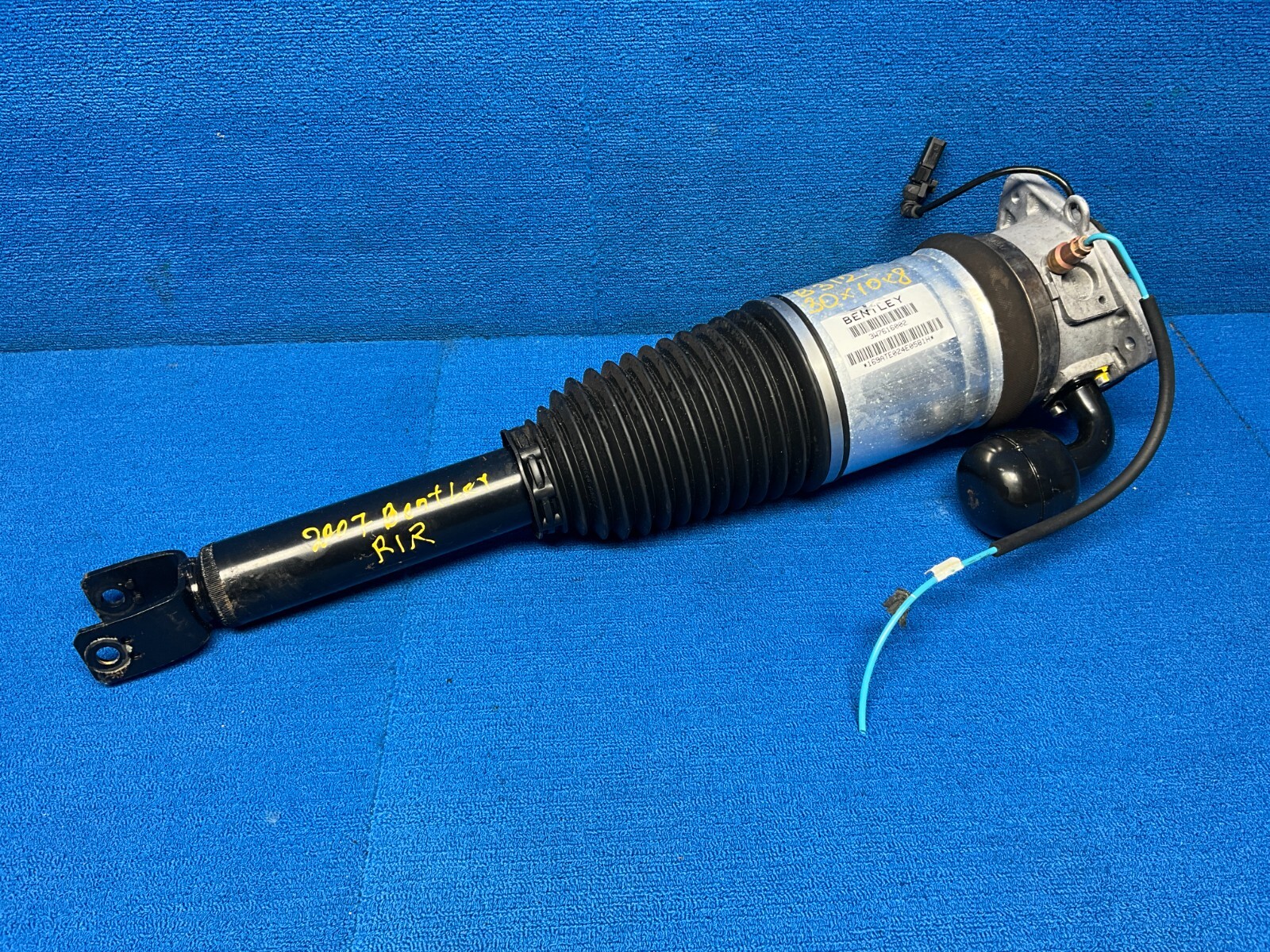 2006 - 2012 BENTLEY CONTINENTAL AWD REAR RIGHT SIDE AIR SHOCK STRUT ABSORBER OEM