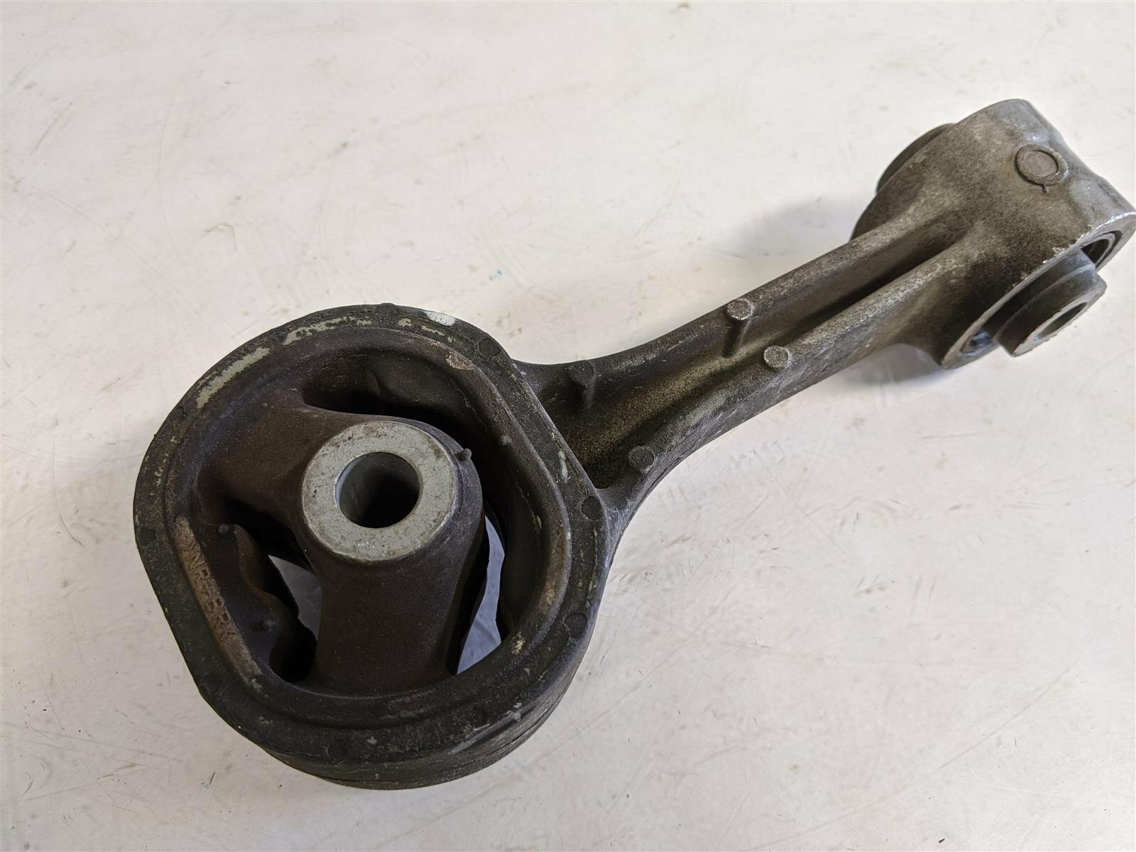 2017 2018 2019 Honda Civic Mt Lower Torque Rod Mount 50890TbaA01 Oem eBay