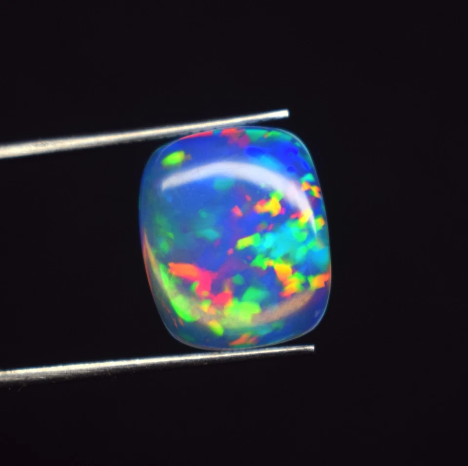 5 CT Natural Ethiopian ++Opal Multi Fire Square Cabochon Gemstone 15.5x13.1 mm - Image 3 of 4
