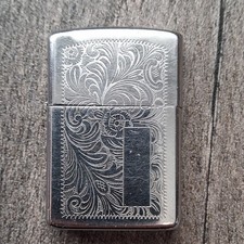 Zippo Venetian à essence métal gravé motif floral Bradford PA USA