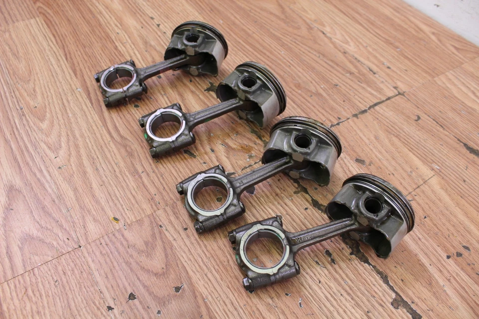 Yamaha YZF R6 2004 varilla de conexión con pistón - juego de 4 Foto 2 de 4