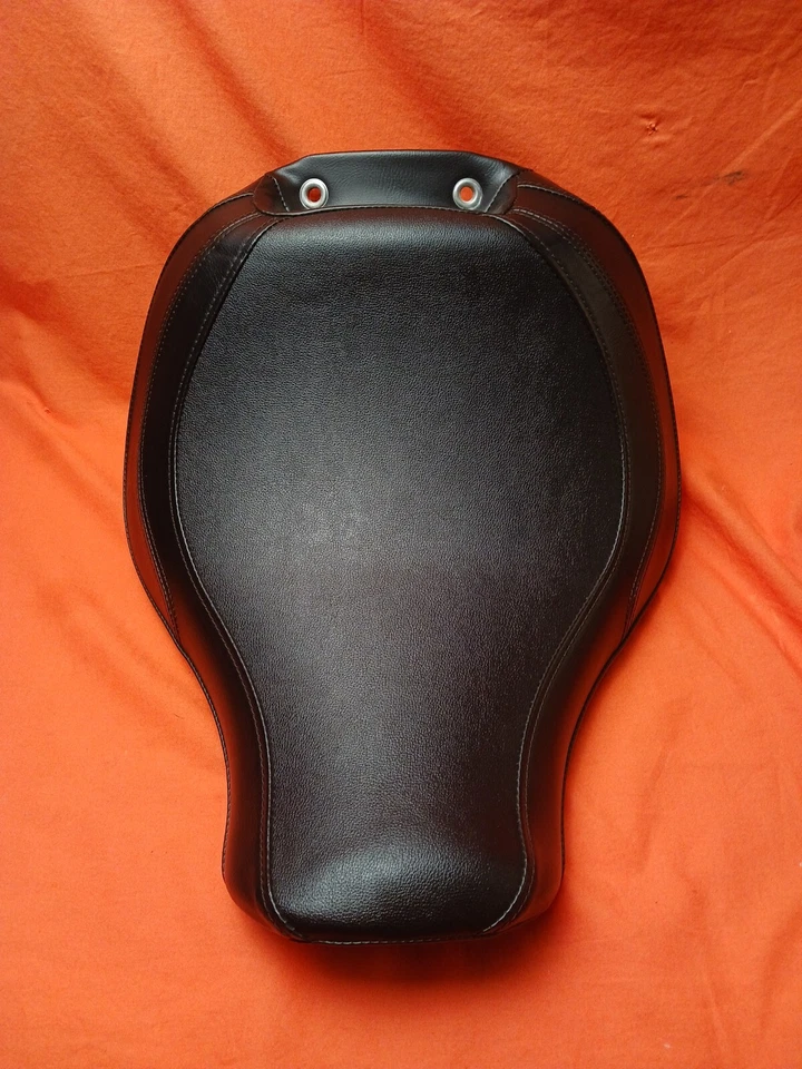 HARLEY DAVIDSON GENUINE 18-20 SOFTAIL FATBOY BREAKOUT SOLO SEAT 52000333 - Image 2 of 4