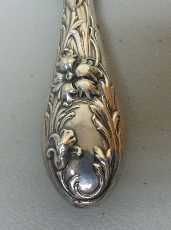 Foster & Bailey Art Nouveau Sterling Silver Repousse Hand Mirror, c. 1901 Foster & Bailey Art Nouveau Sterling Silver Repousse Hand  main image 3