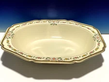 H&C Selb Bavaria Heinrich Serving Plater  10'' in with Gold Trim