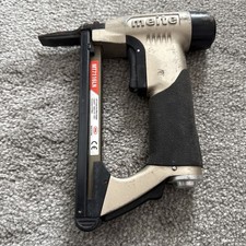 Meite MT7116 22GA 3/8'' Crown Pneumatic Upholstery Air Power Stapler Gun