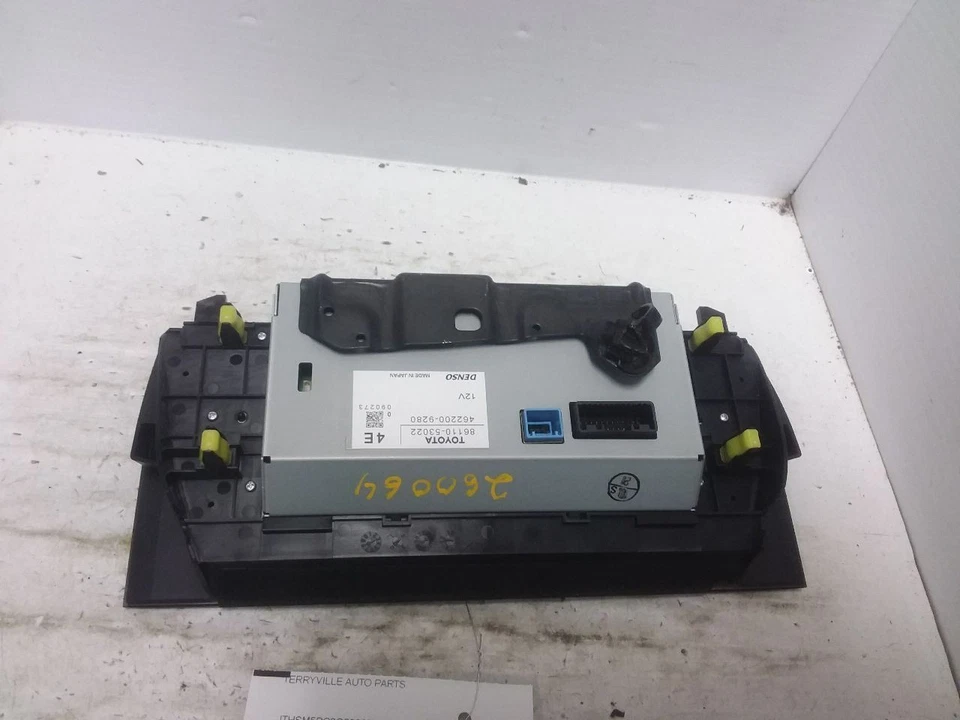 Radio Navigation Display Screen Fits 15-17 LEXUS RC F 86110-53022 - Image 2 of 4