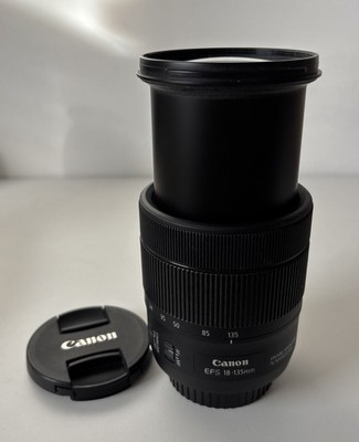 Canon EF-S 18-135mm f/3.5-5.6 IS NANO USM Objektiv - selten genutzt