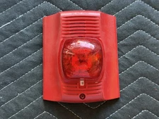 System Sensor P4R-P Red Lens Fire Alarm Horn Strobe Red Wall Mount USED