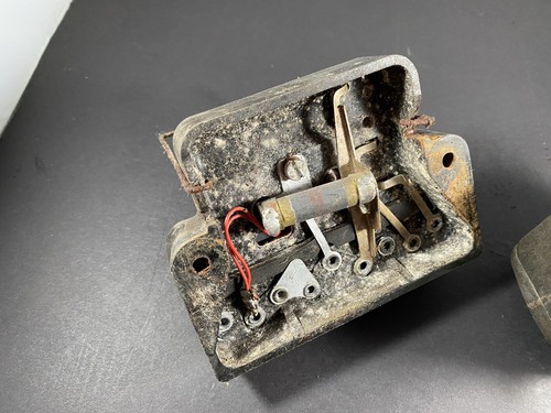 Jaguar XK120, MG TC 9 Post Voltage Regular Original - Picture 6 of 12