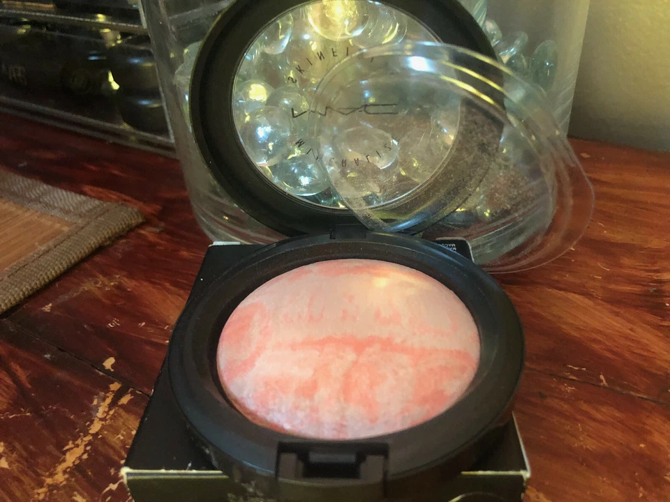 NIB M·A·C Mineralize Skinfinish 0.24 oz / 0.10 oz – New In Box – Limited Edition - Image 4 of 4