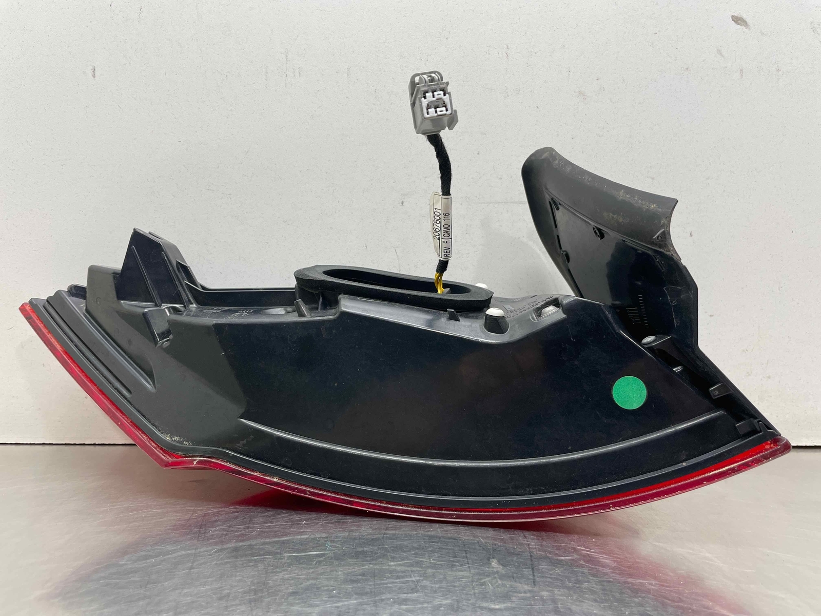 2017 Maserati Levante Taillight Lamp Passenger Right Quarter Mount OEM 20670202