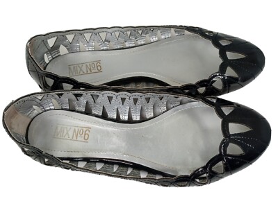 Mix No. 6 Women Black Flats US 6 1/2 Good Preowned Condition 