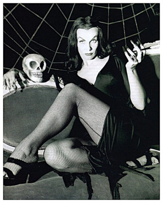 Malia Nurmi Vampira  8''x10'' Photograph
