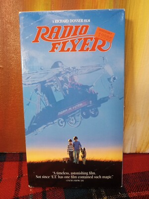Radio Flyer (VHS, 1992, Closed Captioned)