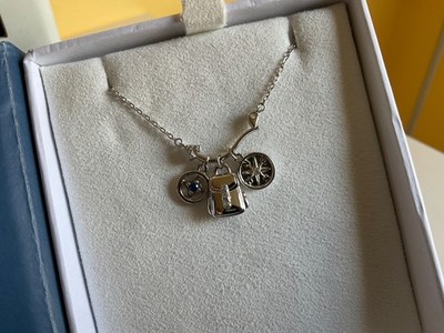 Ryze Party Storyline Necklace ''find your way  Saffire blaze Compass Backpack