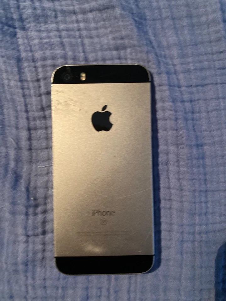 Apple iPhone SE 128Go Argent Smartphone deja utilise mais réinitialisé, en excel - Photo 2/2