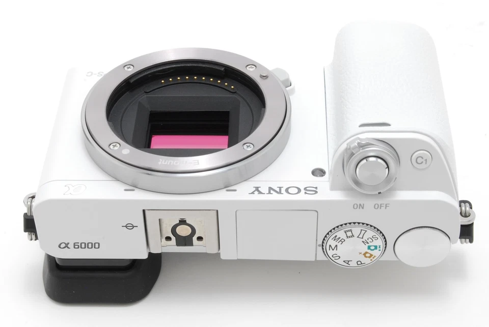 【MINT- S/C 3680】Sony a6000 24.3MP 16-50mm f/3.5-5.6 55-210mm f/4.5-6.3 - Image 3 of 4