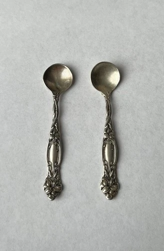 2 Pc International Frontenac Sterling Silver Salt Spoons No Monogram 2 1/2”