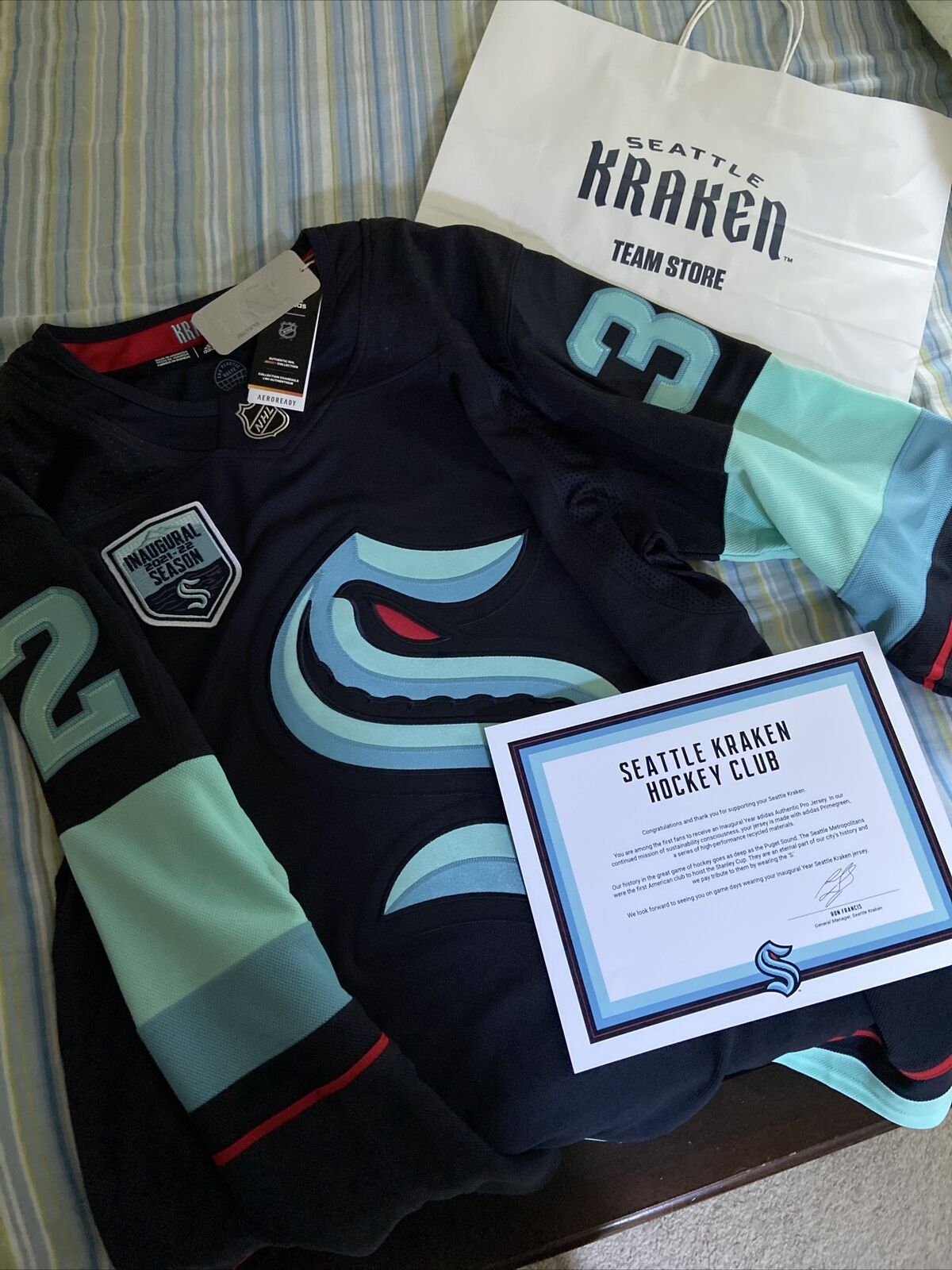 Fans get their hands on the first official Seattle Kraken jerseys