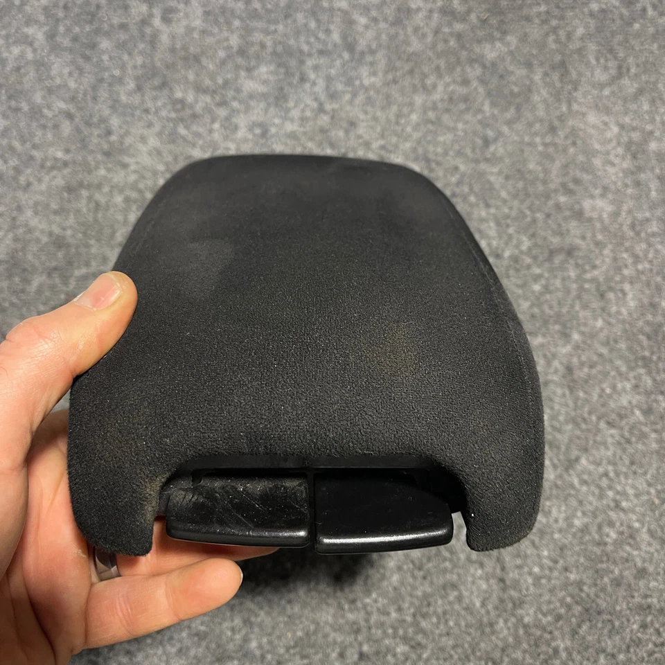 Mitsubishi Outlander 2011-2014 consola central deslizante tapa reposabrazos tela negra Foto 3 de 4