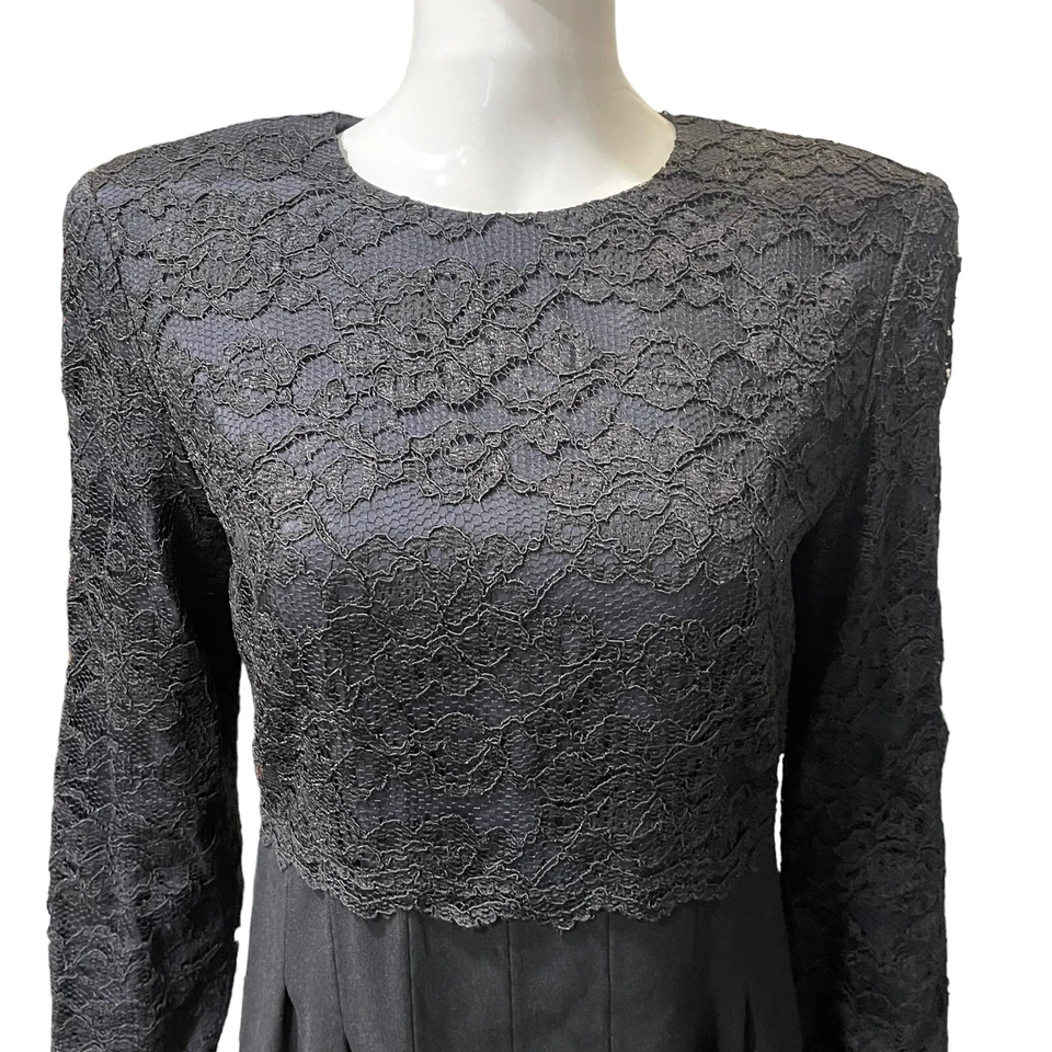 Vintage Liz Claiborne 80s Funeral Black Crepe Lace Cocktail Women's Dress 10 - Image 3 of 4