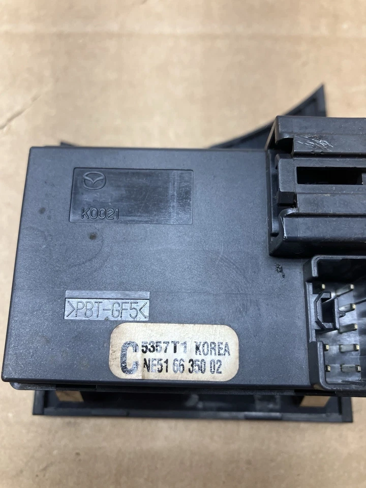 Interruptor de ventana manual Mazda MX-5 Miata 2006-2008 techo blando OEM Foto 4 de 4