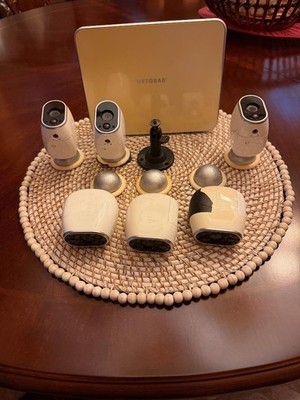 Netgear Wireless Security Camera System - VMB3000 Base PLUS 6/Cameras + Bases