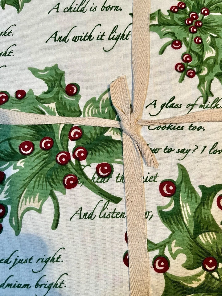 Toalha de mesa April Cornell Holly Song algodão 36x36 branca nova - Imagem 3 de 3