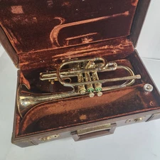 Olds Ambassador Cornet 841515 with Mouthpiece and Case Will Need Cleaning  Pads