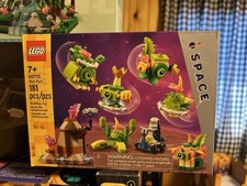 LEGO 40715 Alien Pack Set Parts List