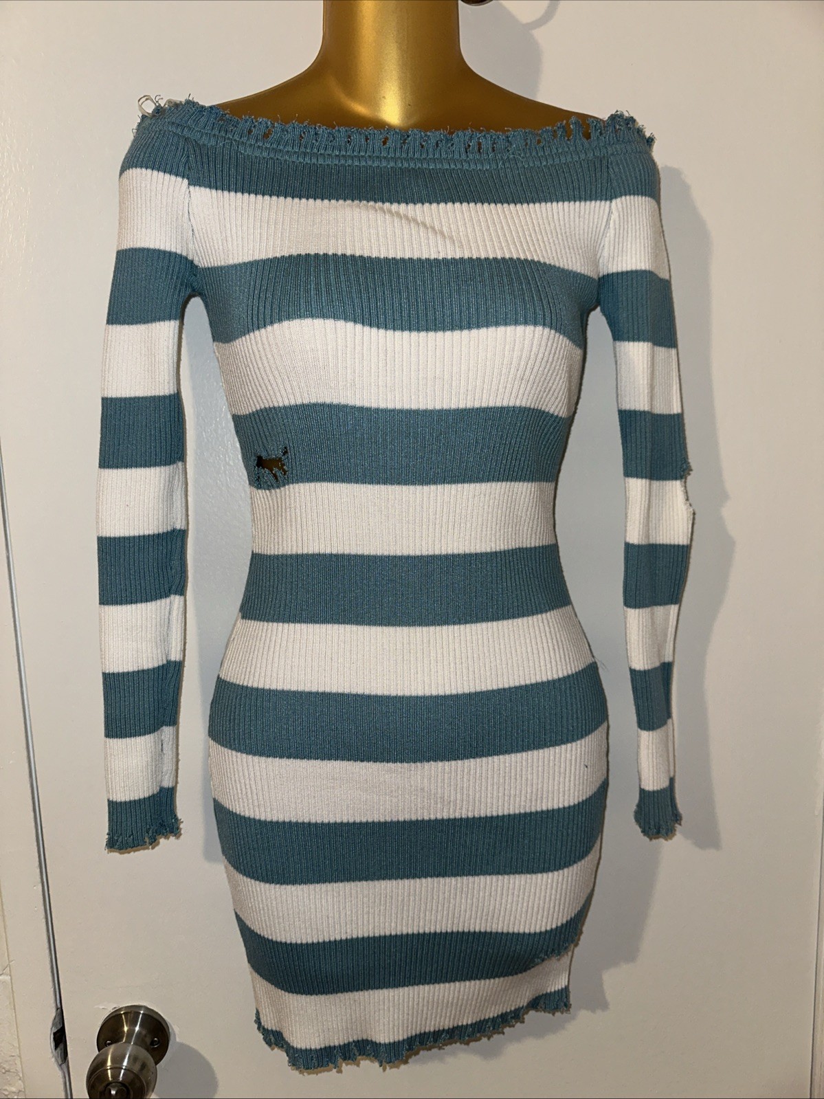 SALE 3 DRESSES FOR $20 Blue & White Knit Long Sleeve Dress Size S/M