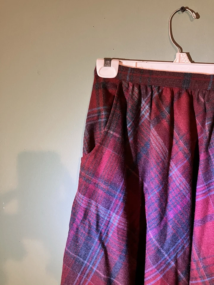 Avon Fashions VNTG MAXI 红色/灰色格子羊毛半身裙 尺寸 9-10 可调纽扣 — 第 2/4 张图片