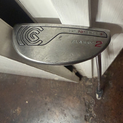 Cleveland Classic 2 #70 Blade Putter RH 3 Loft Steel Shaft SuperStroke