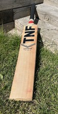 TNF Cricket Bat Black Edition Crown Willow