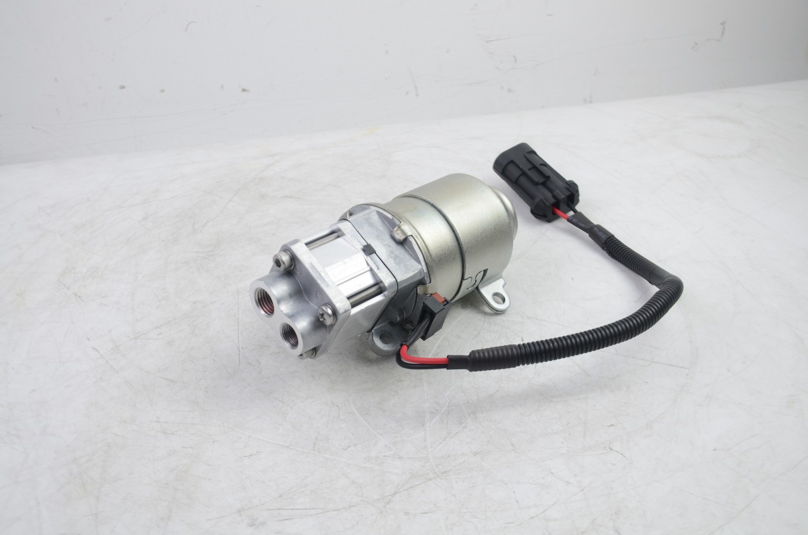 Alfa Romeo 8C Competizione 1997-2010 Pump