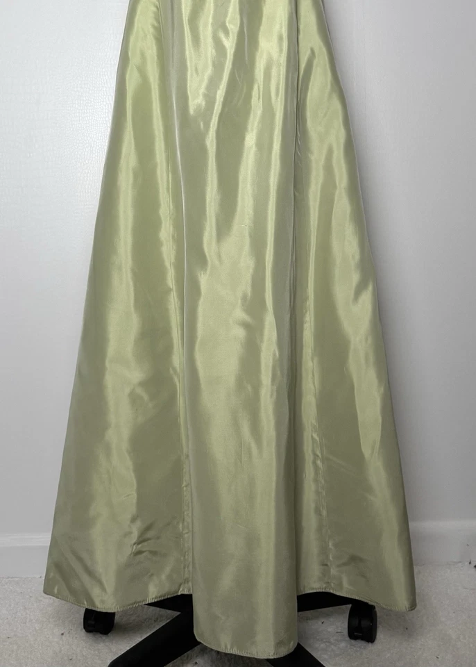 Vestido De Colección Jessica McClintock 14 Verde Tafetán Sin Tirantes Bordado Floral Baile de graduación Foto 4 de 4