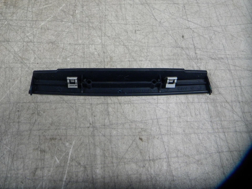 2000 Chrysler Town & Country Factory porta-copos acabamento azul painel acabamento 43465E - Imagem 2 de 2