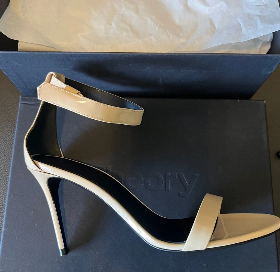 Women’s Stilettos THEORY NWB Leslie Patent Nude Size 39 - Image 3 of 4